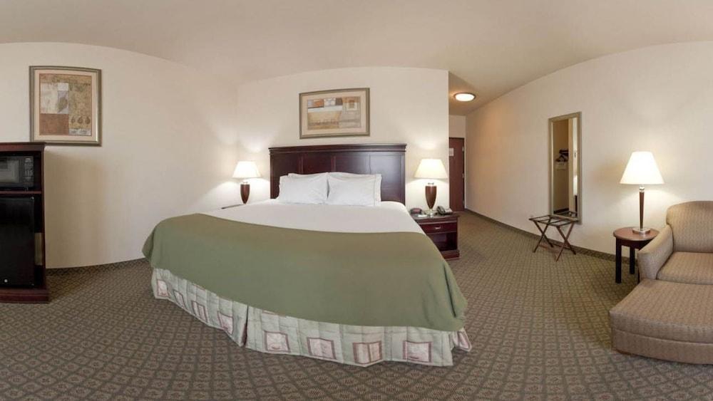 Hotel Express And I-45 By Ihg