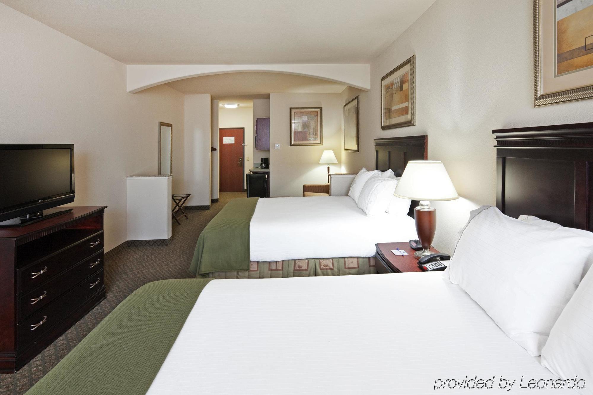 Express And I-45 By Ihg Hotel Corsicana