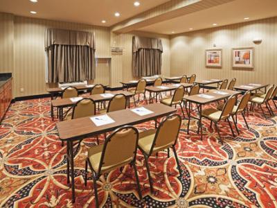 Express And I-45 By Ihg Corsicana
