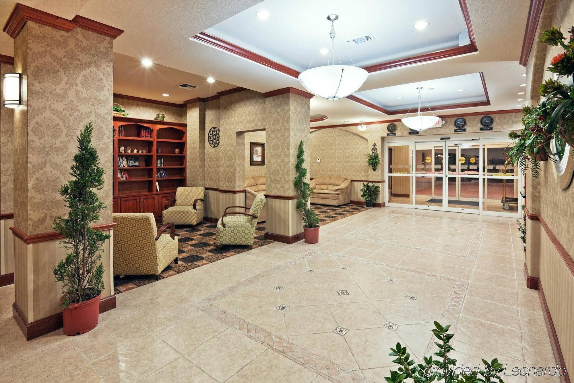 Hotel Express And I-45 By Ihg 3*