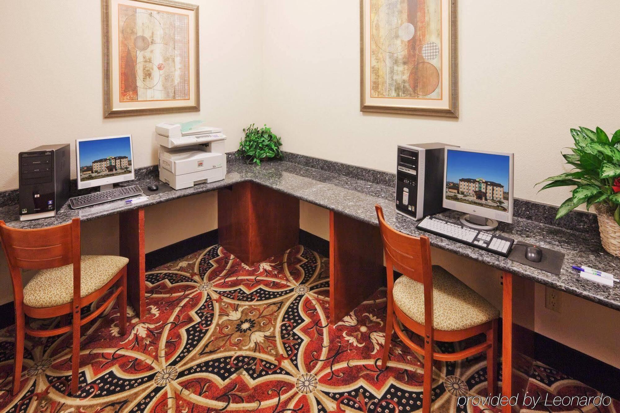 Hotel Express And I-45 By Ihg Corsicana
